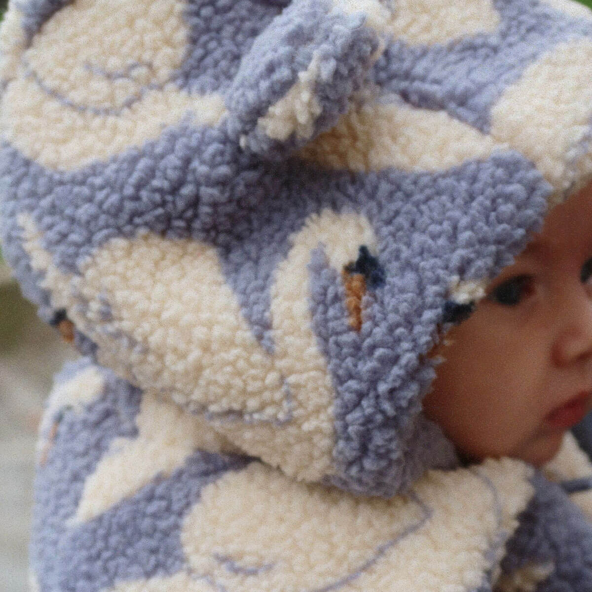 Grenouillère douillette à capuche en molleton recyclé imprimé cygne blanc avec fermeture éclair intégrale et doublure en coton pour bébés