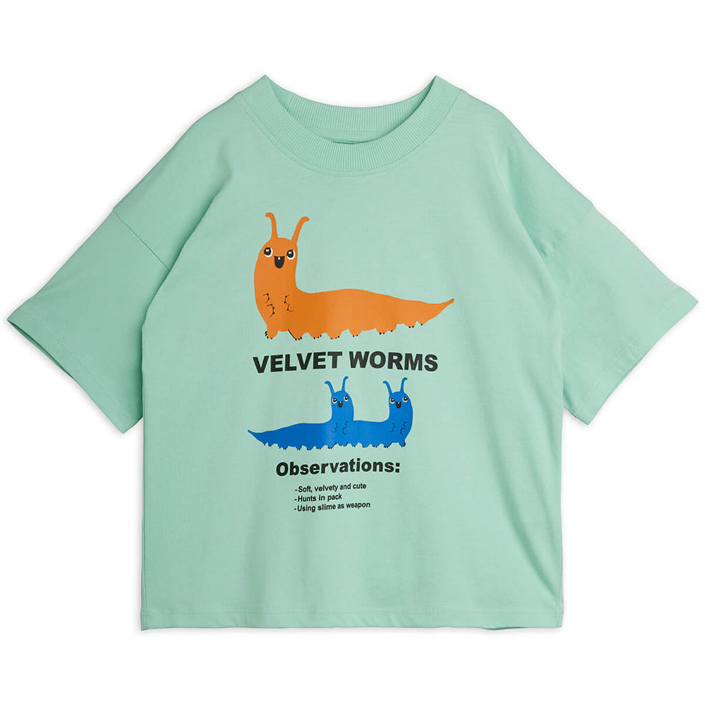 T-shirt minimaliste en coton biologique vert avec épaules tombantes et encolure côtelée pour enfants