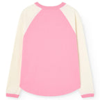 T-shirt à manches longues en coton biologique rose colorblock pour enfant avec détail écusson sur la poitrine et ourlet incurvé