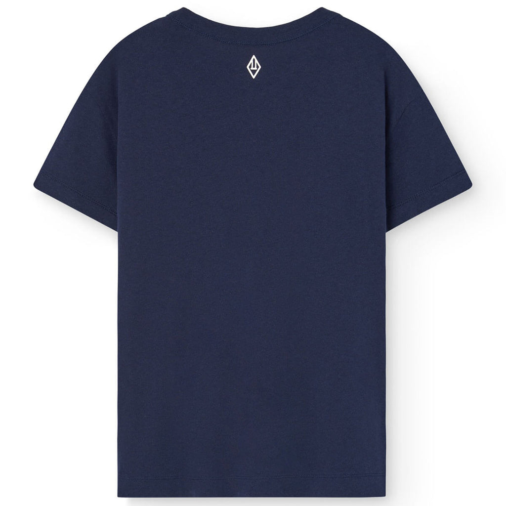 T-shirt enfant en coton bio bleu marine minimaliste avec logo audacieux et épaules tombantes pour un usage quotidien