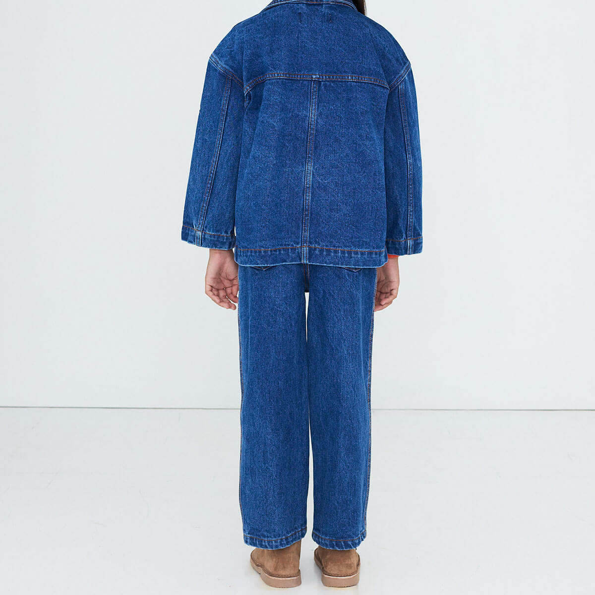 Jean en denim de coton, imprimé pomme, coupe droite, décontracté, taille moyenne, avec taille ajustable pour enfants